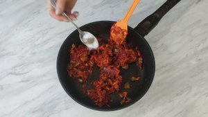 Сборная солянка. Густой, наваристый, мясной суп.