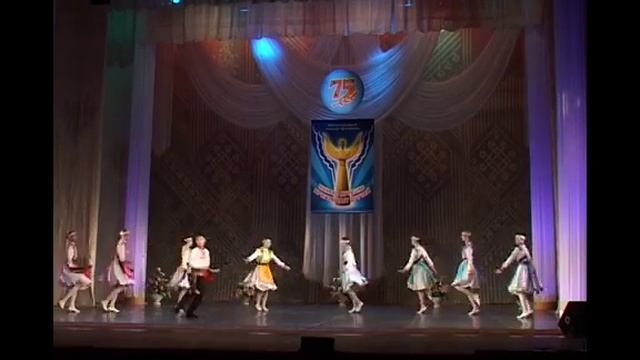 Горномарийский танец «На гулянье»
