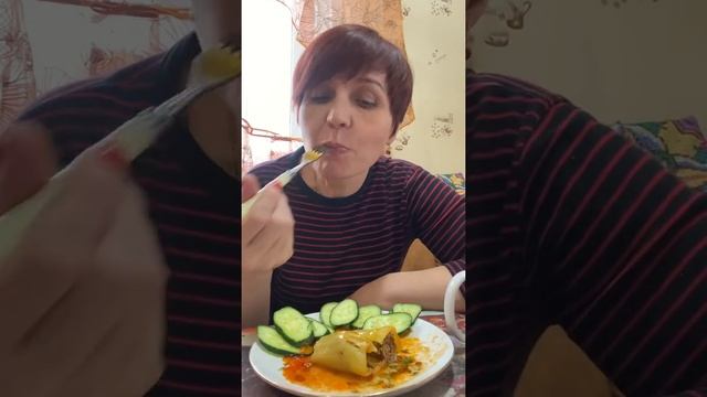 #мукбанг | обед на 300 калорий смотреть онлайн