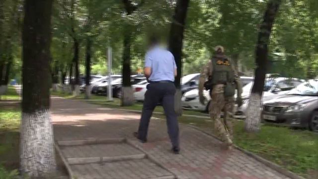 Задержание начальника отдела администрации. Свободный смотреть онлайн