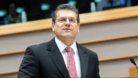 Еврокомиссия пообещала избавить Европу от китайской зависимости