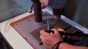 Прижимное приспособление для сверлилного станка