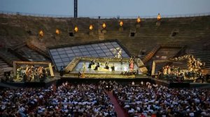 IN SCENA CON NINO MACHAIDZE - VIOLETTA VALERY ALL' ARENA DI VERONA - MTG LIRICA