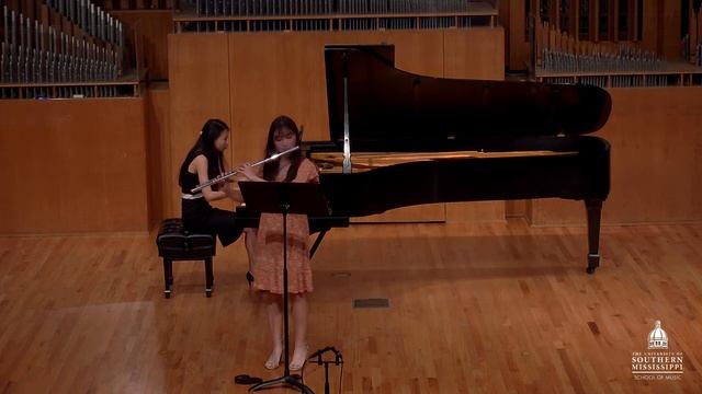 Freshman Flute Recital - Lauren Johnson смотреть онлайн