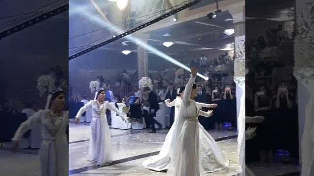 Лучший танец невесты! Свадебные традиции армянского народа. смотреть онлайн
