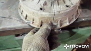 простой способ извлечения чугунной вставки из тормозного барабана.