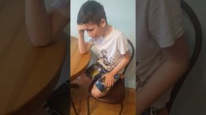 Когда мама застряла в лифте?????