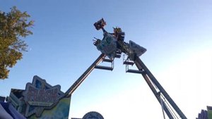 Аттракцион на набережной, Хабаровск