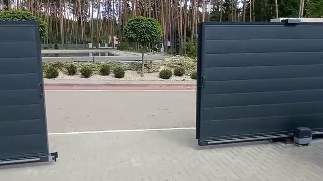 Ворота відкатні двостулкові для широких отворів :: власне виробництво, економимо простір