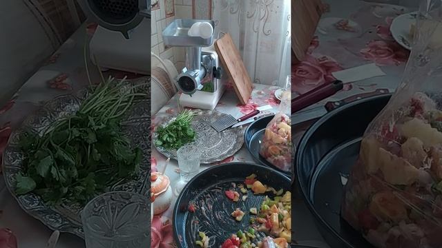 Sobada qarışıq yemək. Cook the mixture in the oven. Приготовить смесь в духовке смотреть онлайн