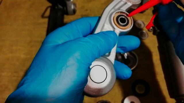 Скутер Honda Lead 90. Сборка передней вилки (рычажной подвески) + Чертежи (ч.13) смотреть онлайн