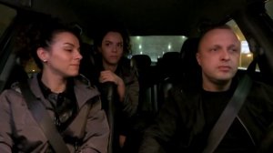 Близняшки В Такси