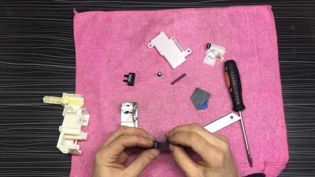 Mazda 6 ,Mazda Cx-5 не выключается магнитола.(Ремонт датчика селектора) смотреть онлайн