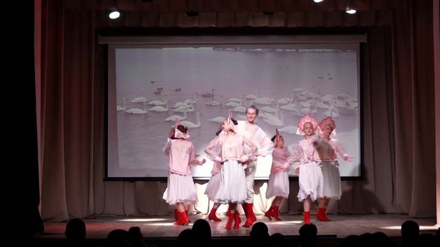 ОХК "Альтаир" - танец Лебедь белый смотреть онлайн