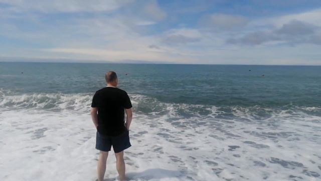 Лазаревское 2022.Холодный май и море. смотреть онлайн