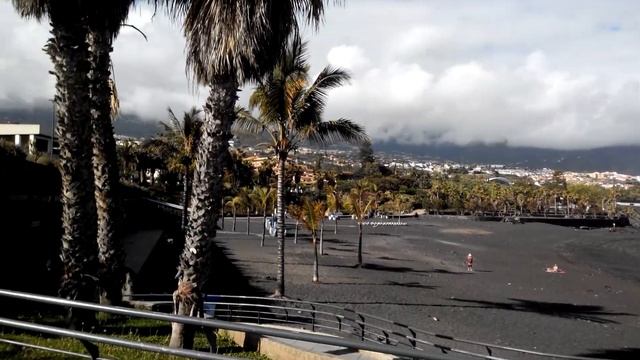 Playa Jardin on Tenerife - Пляж Хардин с чёрным песком на Тенерифе смотреть онлайн