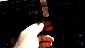 СТУЧИТ КАПОТ НА РЕНО ЛОГАН
