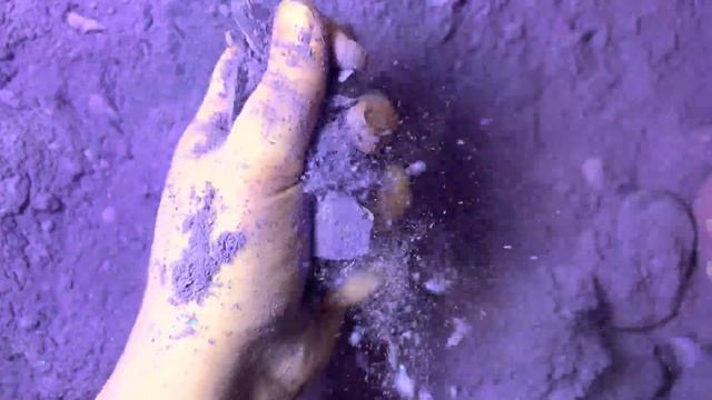 Purple Gym Chalk Stones | Oddly Satisfying | ASMR | Sleep Aid смотреть онлайн