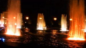 Золотые фонтаны Москвы  ( ВДНХ ночью ).mp4