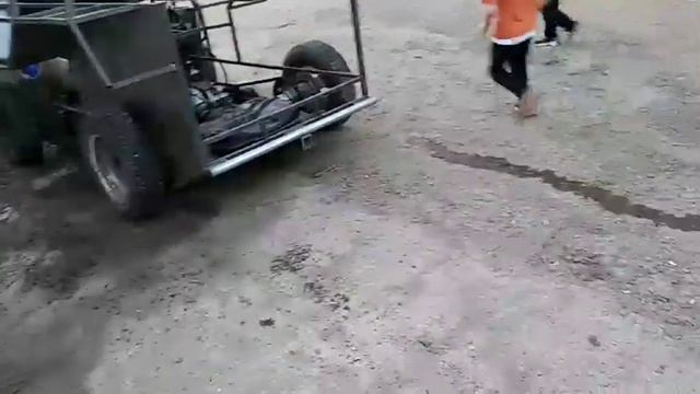 Бортоповоротный вездеход своими руками.  Первый выезд. смотреть онлайн