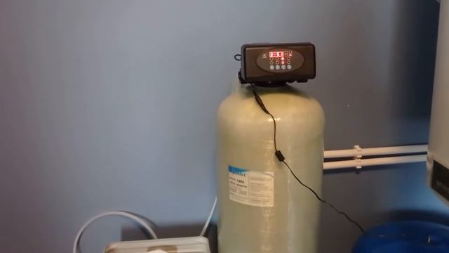 Очистка воды из скважины от железа системой умягчения и обезжелезевания. смотреть онлайн