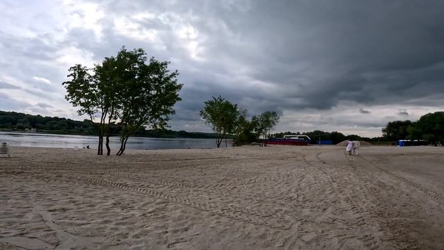 Новый пляж в Серпухове. Часть 2. Последствия после дождя. смотреть онлайн