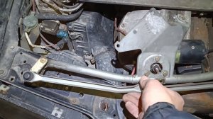 Неправильная работа дворников. Настройка трапеции. Ауди Audi 100.