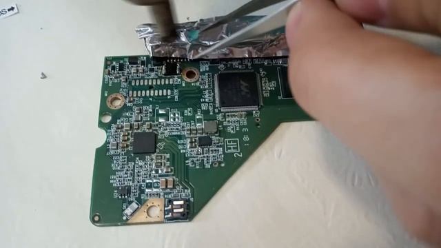 Замена материнской платы жёсткого диска WD10EZEX 1 TB