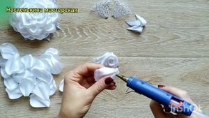 Розы из атласной ленты 5см ?МК? для начинающих // Roses made of satin ribbon 5cm М MK? for beginner