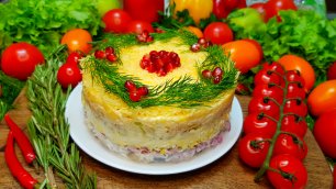 Вкусные салаты на праздничный стол Этот яркий новогодний салат легко заменит селедку под шубой