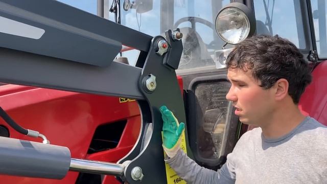 Установка фронтального погрузчика на МТЗ-92П смотреть онлайн