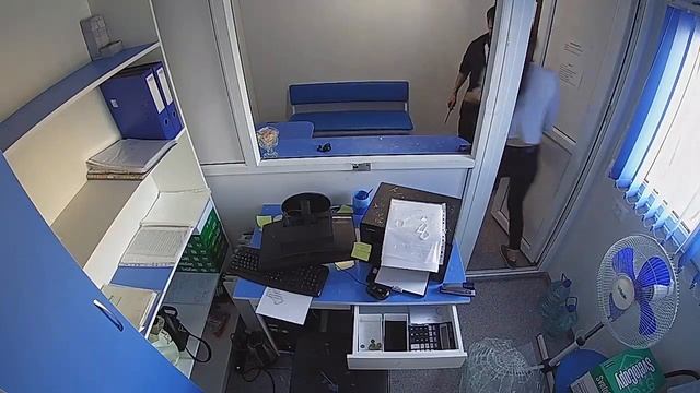 Дерзкое нападение на девушку смотреть онлайн