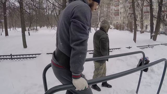 Турники и Брусья. Заруба смотреть онлайн