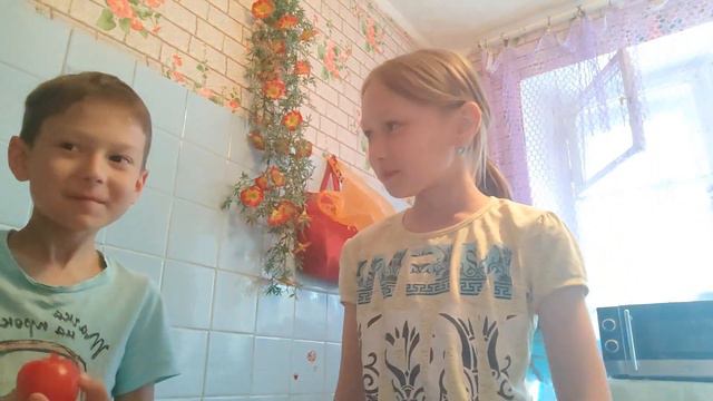 Едим еду, на свое имя😅 смотреть онлайн