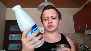 ОБЖОР ПРОСРОЧЕННЫЙ ЙОГУРТ С ЧЕРНИКОЙ. СТАС АСКЕТ НЕ СТАЛ БЫ ПИТЬ ЭТО!