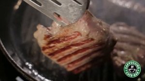 Медальоны из телятины в вишневом соусе