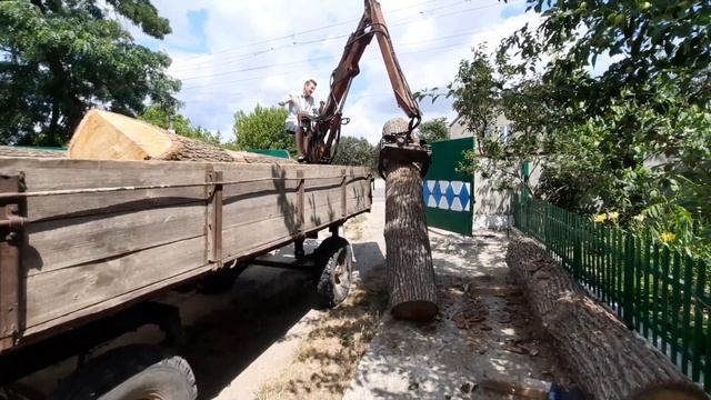 Погрузщик на 2ПТС4 смотреть онлайн