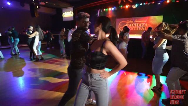 Daniel (Daniel y Tom) & Natalie Soh - Senorita Bachata Dance @ Sydney International Bachata Festiva смотреть онлайн