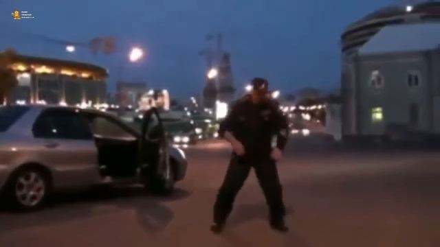 ► Брейк-данс ГАИшника || Приколы ГАИ, ДПС жжет смотреть онлайн