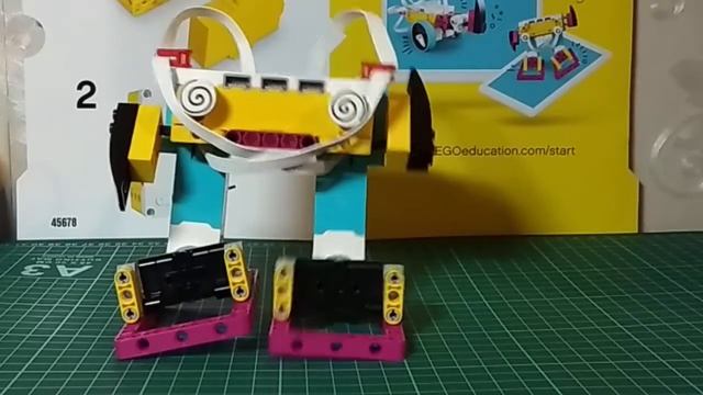 А он танцует. Lego SPIKE Prime. смотреть онлайн
