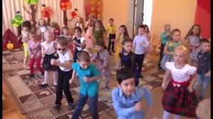 Танец _Дочки и сыночки_ (для любого праздника в детском саду).mp4