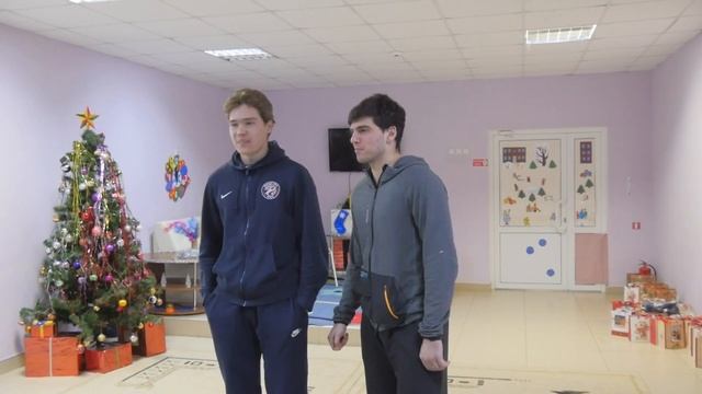 Хоккеисты посетили «Росток» смотреть онлайн