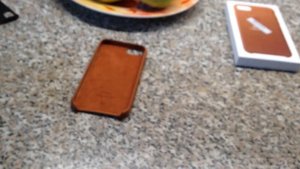 Оригинальный кожаный чехол Aйфон 7 / iPhone 7 Leather Case.