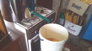 Новая паровая воскотопка. Обзор. Топлю воск.