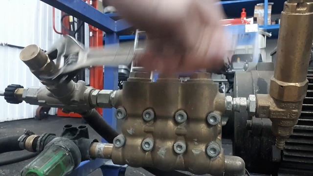 Аварийный клапан высокого давления 550 бар!Как это работает и для чего он нужен и нужен ли вообще.