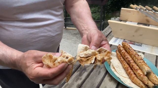 Готовит Папа: ЛЮЛЯ-КЕБАБ, ШАШЛЫК, КАРТОШКА в ведре смотреть онлайн