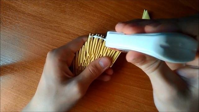 Пистолет 3D оригами. Урок 98.