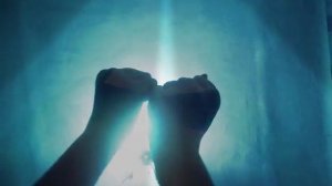 Танец руками ?