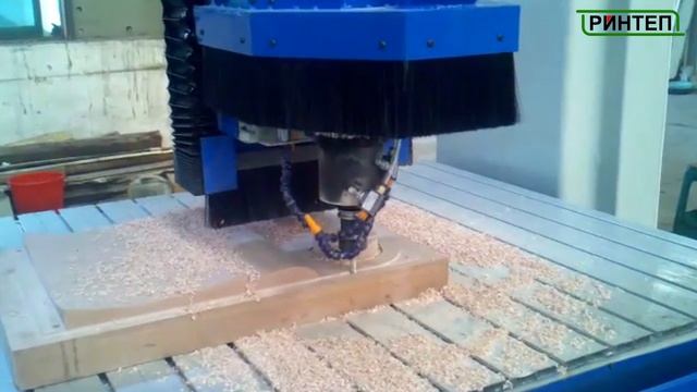 Фрезерный станок с ЧПУ для деревянных деталей 3 оси - обрабатывающий центр с ЧПУ смотреть онлайн