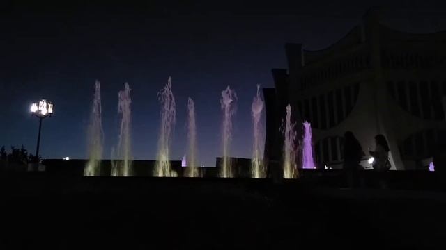 Фонтан возле драмтеатра, Гродно смотреть онлайн